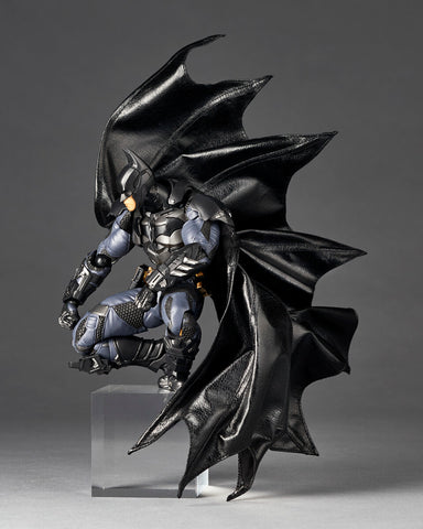 [Kaiyodo] Amazing Yamaguchi/ Revoltech: Batman Arkham Knight - Batman - Arkham Knight Ver. (Limited + Bonus)