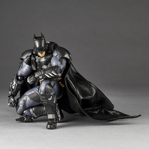 [Kaiyodo] Amazing Yamaguchi/ Revoltech: Batman Arkham Knight - Batman - Arkham Knight Ver. (Limited + Bonus)