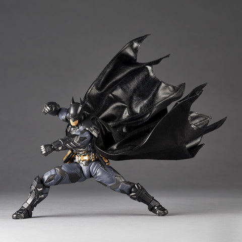 [Kaiyodo] Amazing Yamaguchi/ Revoltech: Batman Arkham Knight - Batman - Arkham Knight Ver. (Limited + Bonus)