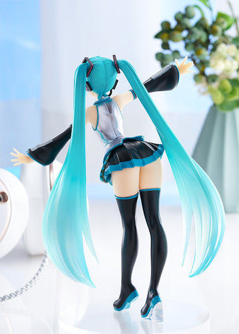 [Good Smile Company] POP UP PARADE: Vocaloid - Hatsune Miku (Translucent Color Ver.)