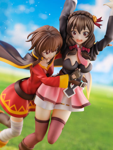 [eStream] Shibuya Scramble Figure: Kono Subarashii Sekai ni Bakuen o! - Chomusuke & Megumin & Yunyun - Futari wa Tomodachi Ver.