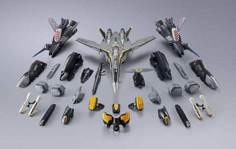 [Bandai Spirits] DX Chogokin: Macross Frontier - VF-25S Armored Messiah Valkyrie (Ozma Lee / Revival Ver.) (Limited Edition)